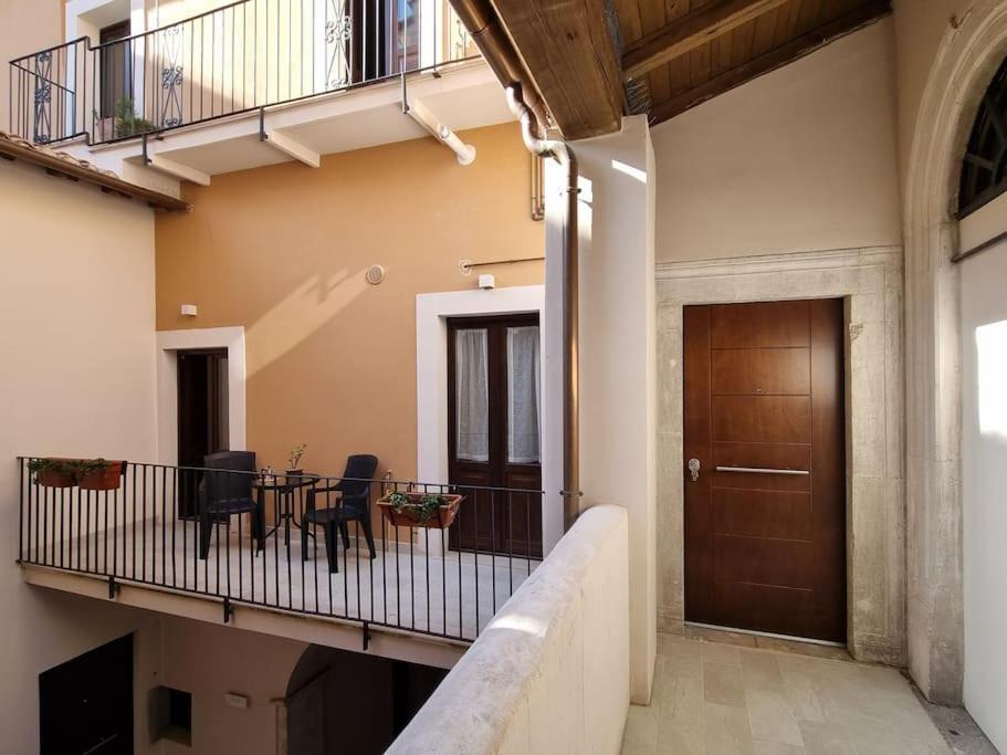 Casa Castello 63 Guest House LʼAquila Екстериор снимка